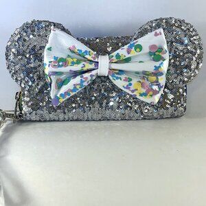 NEW Loungefly Disney Minnie Mouse Birthday Celebration Shiny Wristlet Wallet